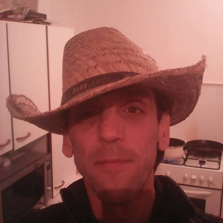 Yliess - Walkerton - Ontario | Rencontre libertine